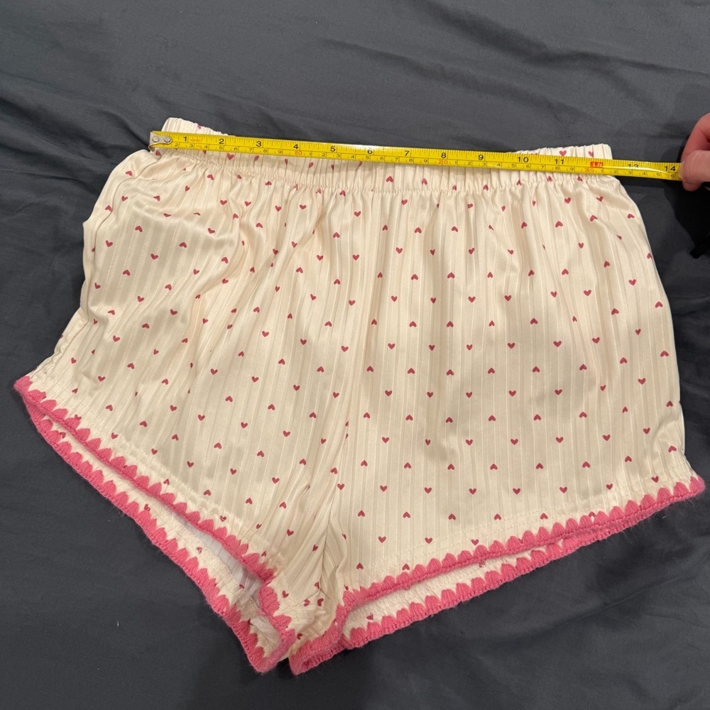 Coquette Aesthetic Ribbed Heart Pajamas Shorts Set with Scalloped Trim-Medium - Picture 5 of 14